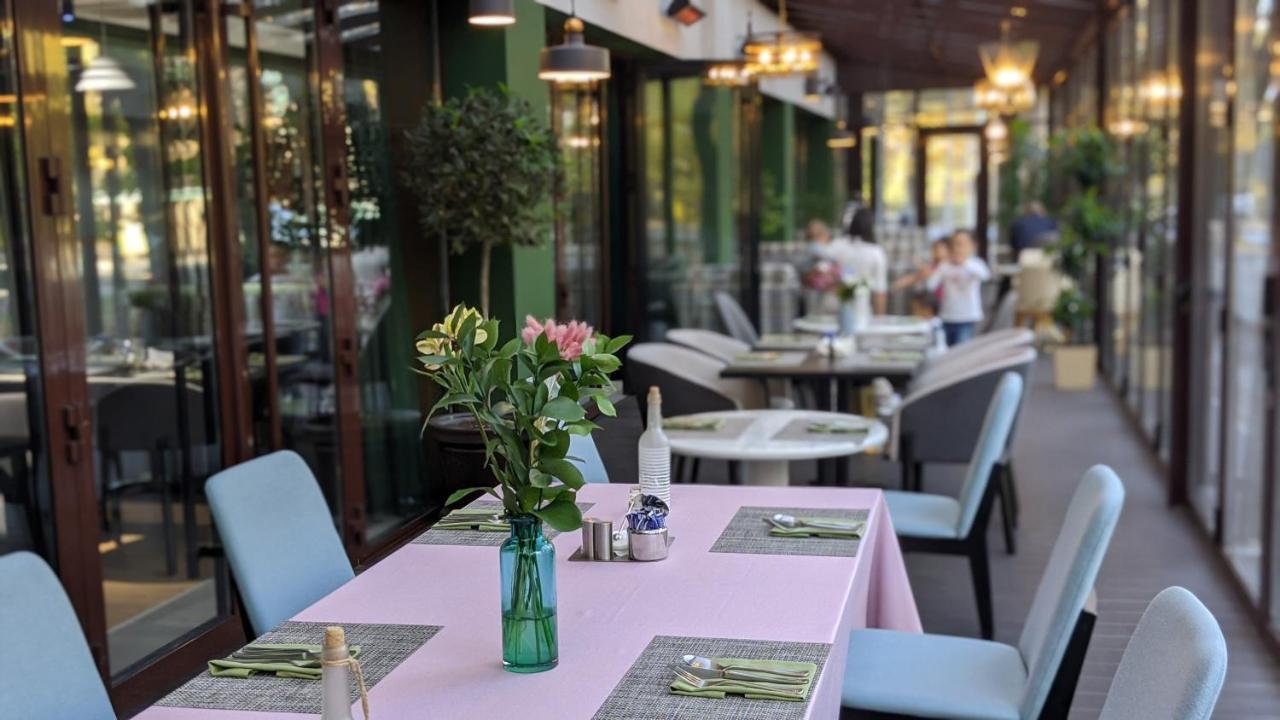 Kazzhol Park Hotel